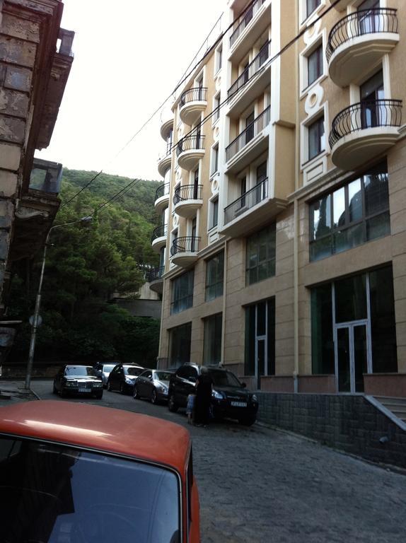 11 Shio Chitadze St Apartamento Tbilisi Exterior foto